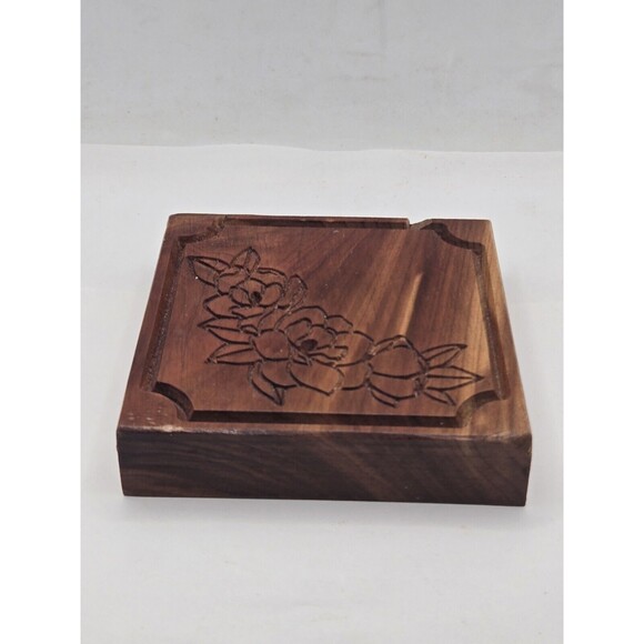 Two Crazy Dogs Cedar 4" x 4" Magnolia Carved Block Set of 3 - Picture 11 of 16